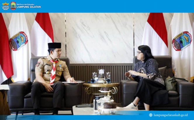 
					Pot: Bupati Lampung Selatan Radityo Egi Pratama saat menerima audiensi Dewan Pengurus Daerah Real Estat Indonesia (REI) Provinsi Lampung