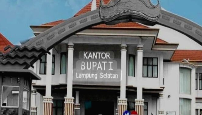 
					Poto: Kantor Bupati Lampung Selatan 