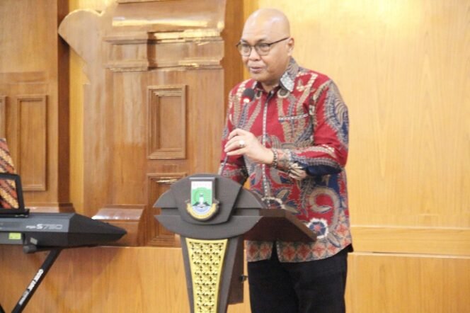 
					Ketua PWI Pusat Ahmad Munir