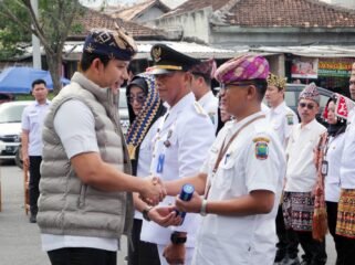 Poto: Bupati Lamsel saat melantik pejabat pemkab lamsel (dok Diskominfo lamsel).