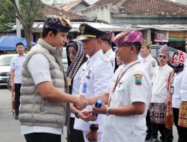 Poto: Bupati Lamsel saat melantik pejabat pemkab lamsel (dok Diskominfo lamsel).