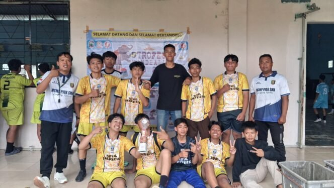 
					Poto: SMA Negeri 1 Natar keluar sebagai juara Trofeo Handball 2026 tingkat SMA se-Kabupaten Lampung Selatan.
 (Dok KONI Lampung)
