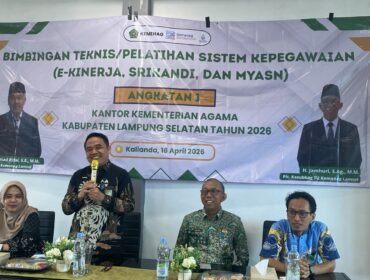 Poto: Kepala Kemenag Lampung Selatan, H. Ahmad Rifai membuka bimtek sistem kepegawaian berbasis aplikasi bagi ASN dan PPPK (Sazuli).