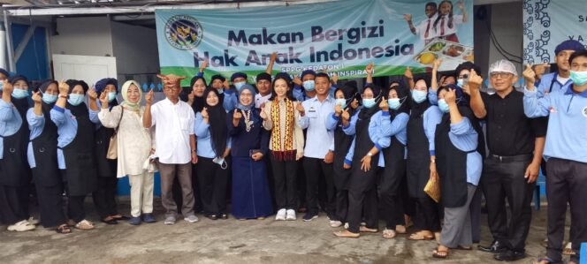 
					Poto: Anggota DPR RI Komisi X, Ruby Chairani Syfadia, BA, MSc, saat melakukan monitoring ke SPPG Kedaton 1 yang berlokasi di Desa Kedaton (uyung)