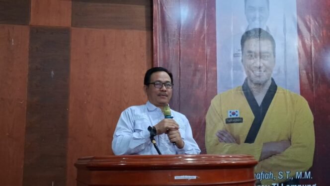 
					Poto: Poto: Wakil Ketua Umum II KONI Lampung Riagus Ria 
